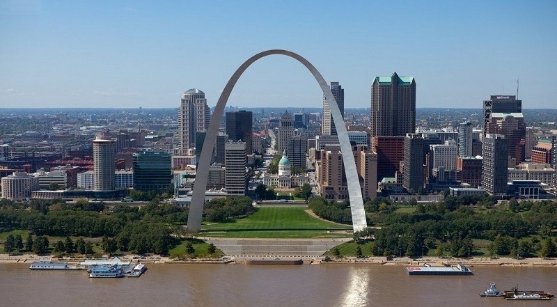 Cổng vòm trời Gateway Arch vẫn luôn được đánh giá là công trình kiến trúc bằng thép nổi tiếng bậc nhất
