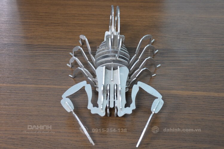 Cắt cnc mô hình bọ cạp