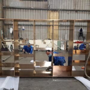 Khung trang trí inox mạ đồng DH08062024